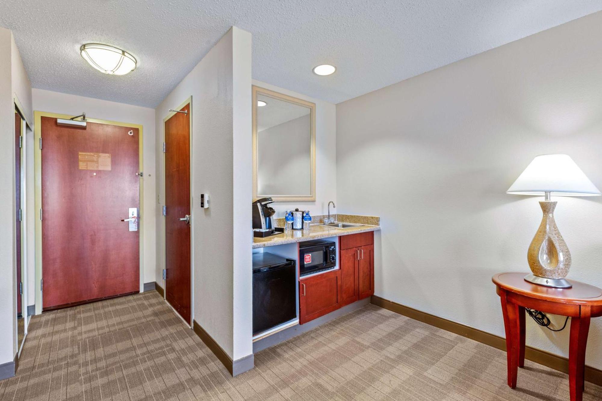 Hilton Garden Inn Starkville Εξωτερικό φωτογραφία